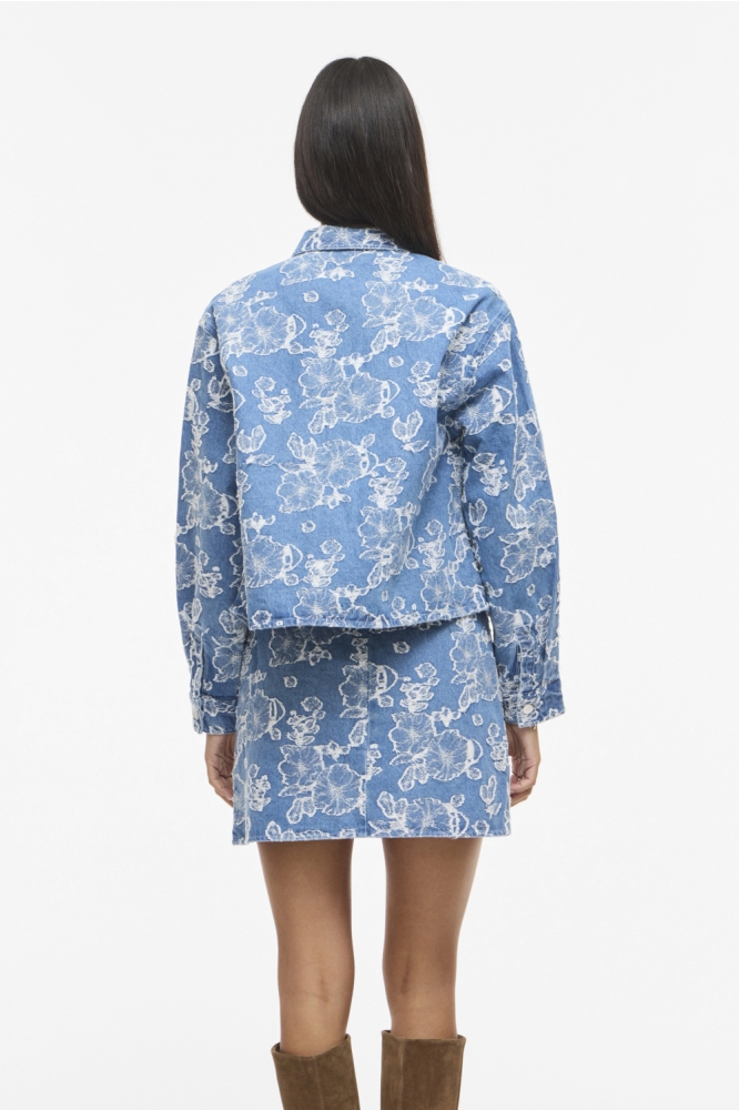 Vila blauwe dames jas | Model achteraanzicht