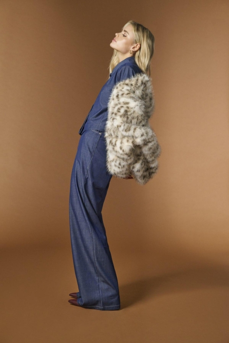 Only beige dames jas | Model zijaanzicht