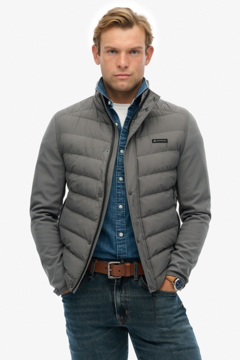 Superdry groene heren jas | Model vooraanzicht