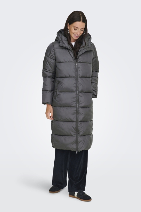 Only grijze dames jas | Model vooraanzicht