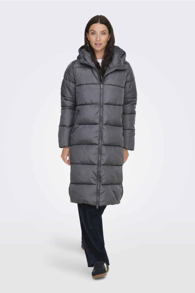 Only grijze dames jas | Model vooraanzicht