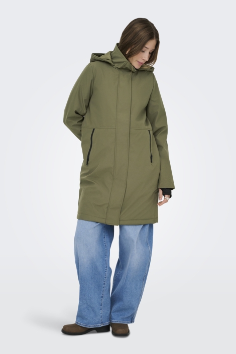 Only groene dames jas | Model vooraanzicht