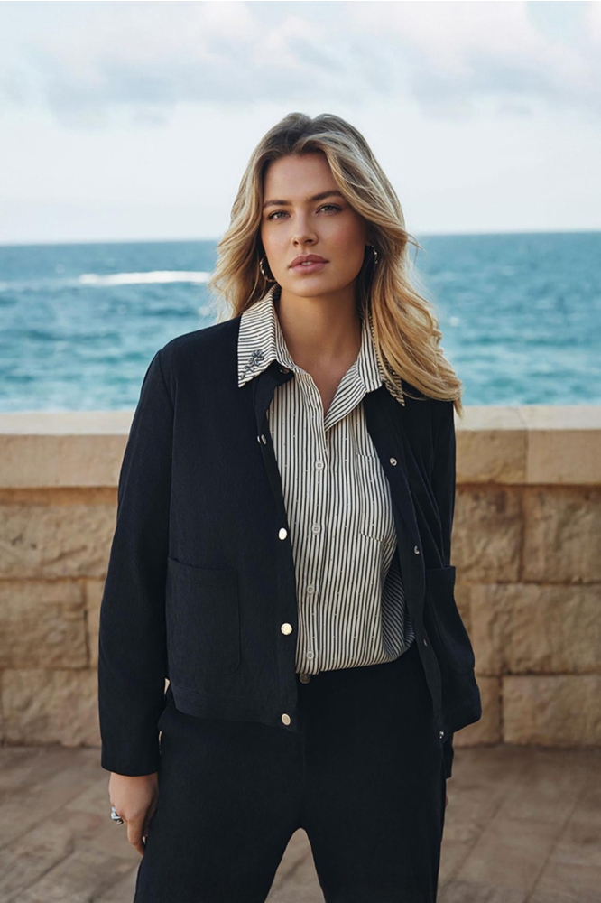 C&S The Label zwarte dames vest | Sfeerbeeld, In situatie