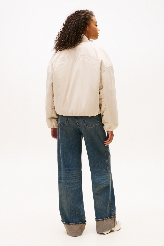 Tommy Jeans beige dames jas | Model