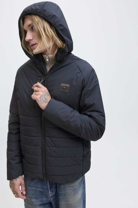 Jack & Jones zwarte heren jas | Model zijaanzicht