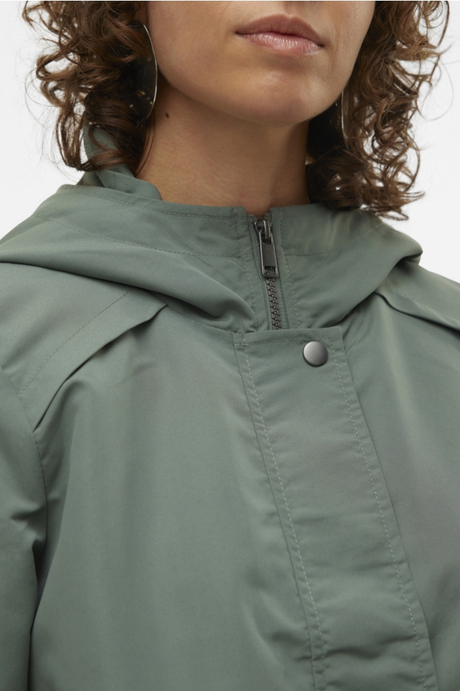 Vero Moda groene dames jas | Close up