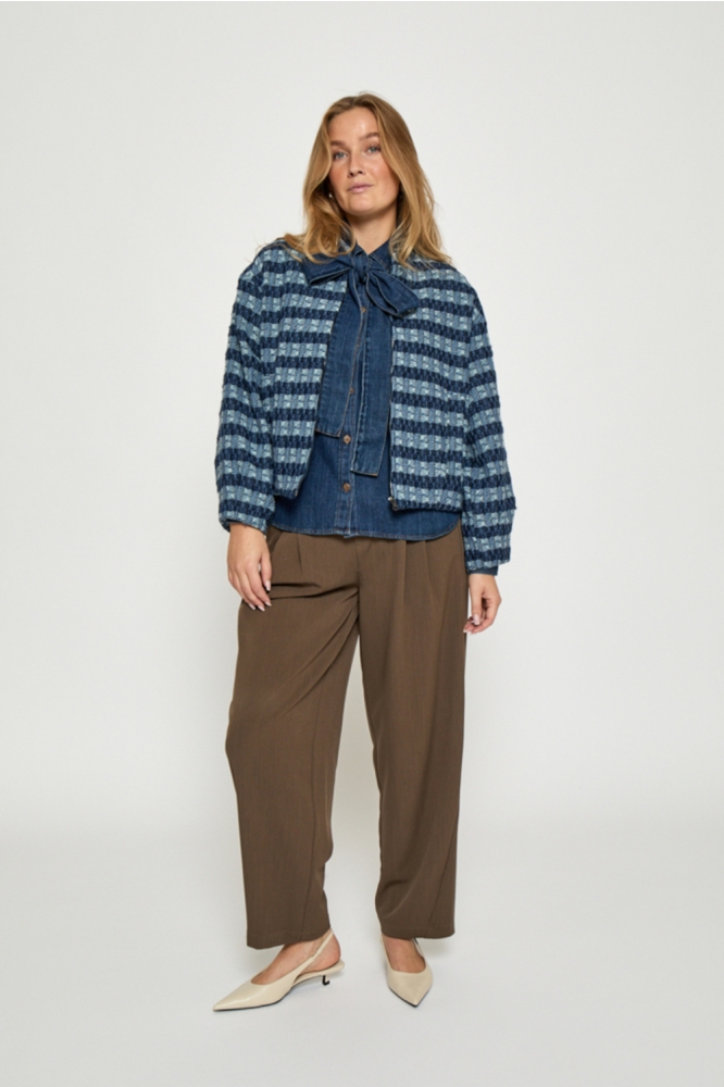 Peppercorn blauwe dames blazer | Model