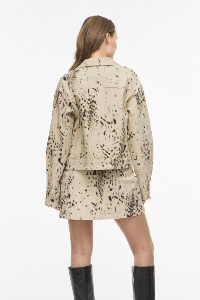 Vila beige dames jas | Model achteraanzicht