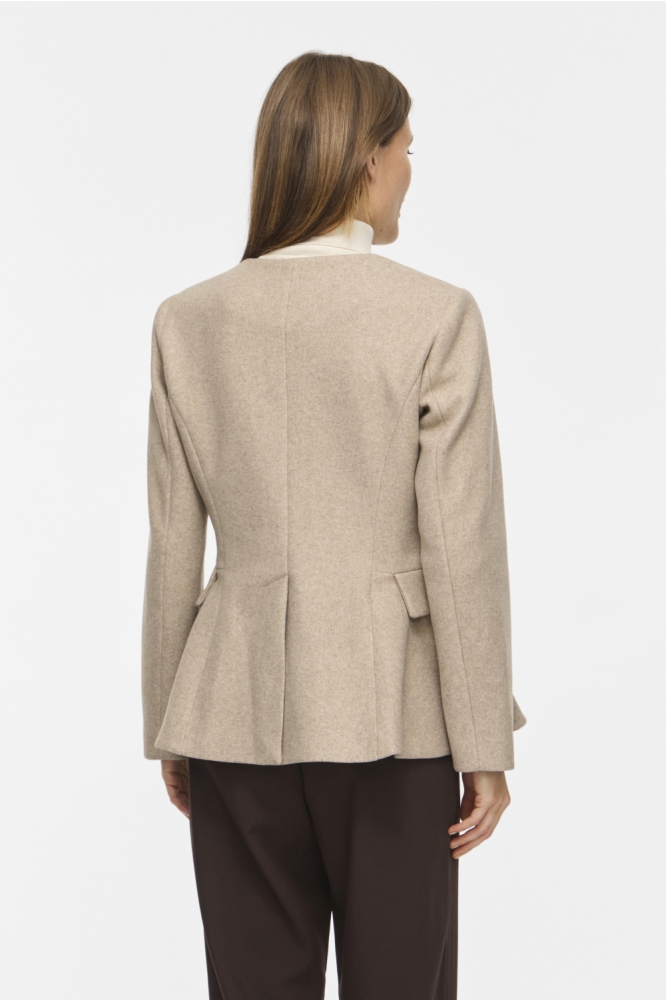 Vila beige dames jas | Model achteraanzicht
