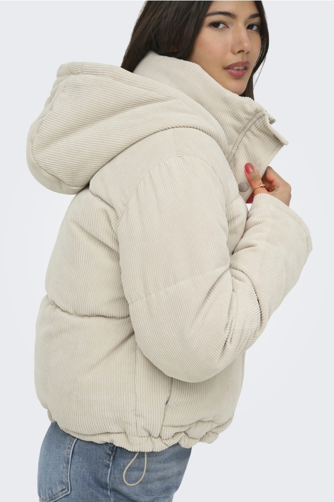 Only beige dames jas | Model zijaanzicht