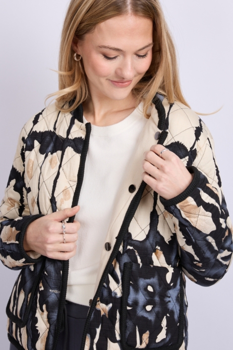 C&S The Label zand dames jas | Model vooraanzicht