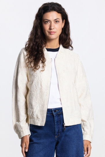 Juffrouw Jansen Jas SHANTI SS26 PE 275 BOMBER LONG SLEEVE 000097 CREAM