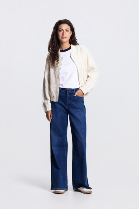 Juffrouw Jansen ecru dames jas | Model