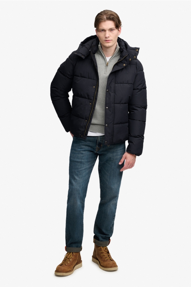 Superdry zwarte heren jas | Model