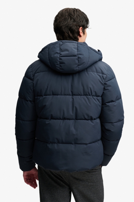 Superdry blauwe heren jas | Model achteraanzicht