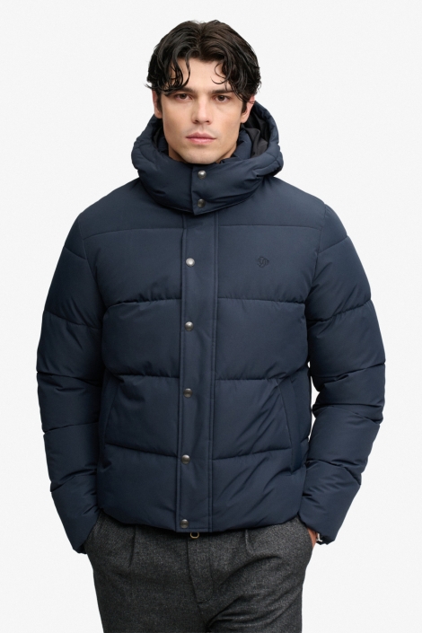 Superdry blauwe heren jas | Model vooraanzicht