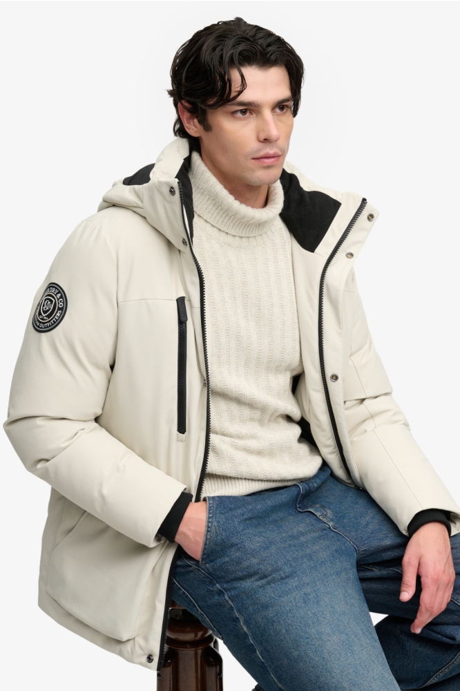 Superdry beige heren jas | Model zijaanzicht
