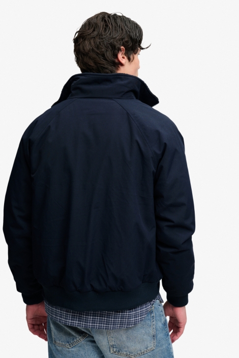 Superdry blauwe heren jas | Model achteraanzicht
