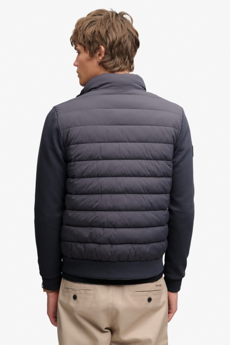 Superdry grijze heren jas | Model achteraanzicht