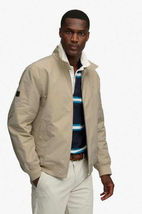 Superdry beige heren jas | Model vooraanzicht