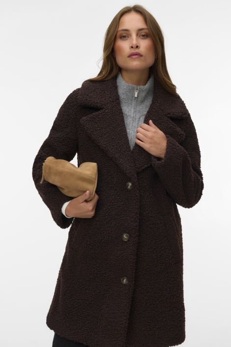 Vero Moda bruine dames jas | Model vooraanzicht