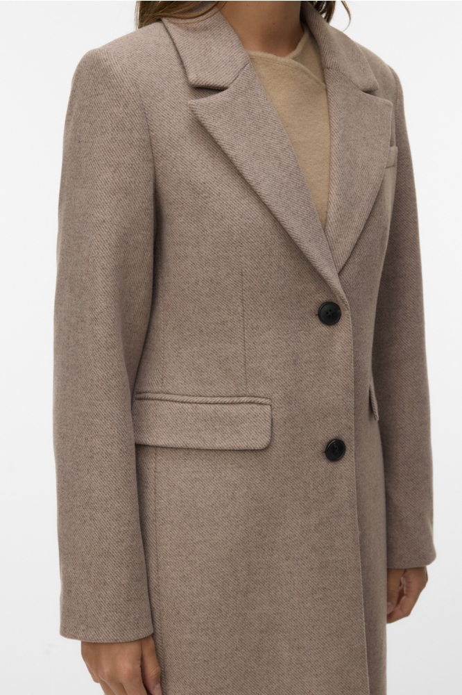 Vero Moda camel dames jas | Close up