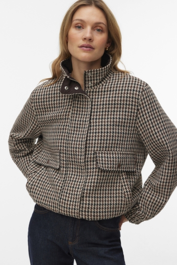 Vero Moda Jas VMCHERYL SHORT CHECK JACKET ENT 10348771 CHOCOLATE TORTE/OATMEAL