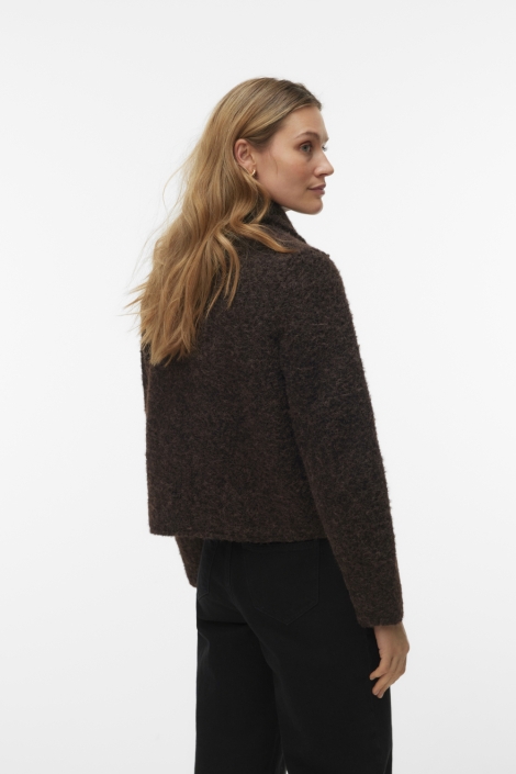 Vero Moda bruine dames jas | Model achteraanzicht