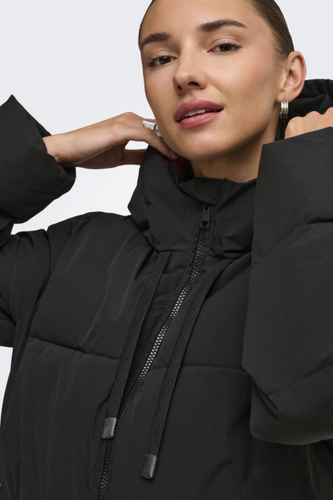 Jacqueline de Yong zwarte dames jas | Close up