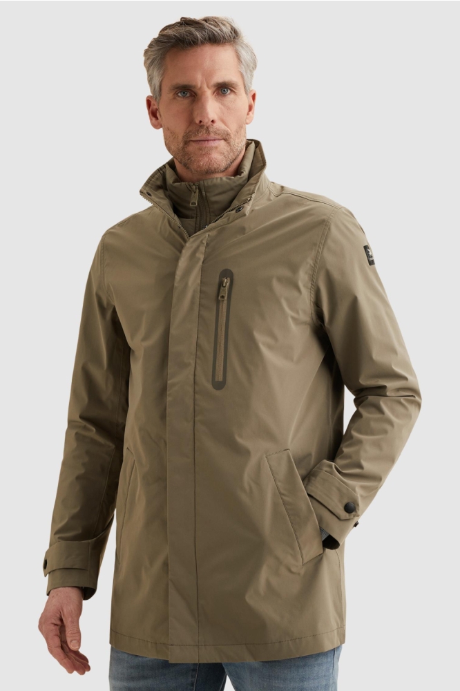 Vanguard beige heren jas | Model vooraanzicht