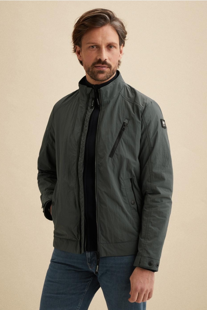 Vanguard groene heren jas | Model vooraanzicht