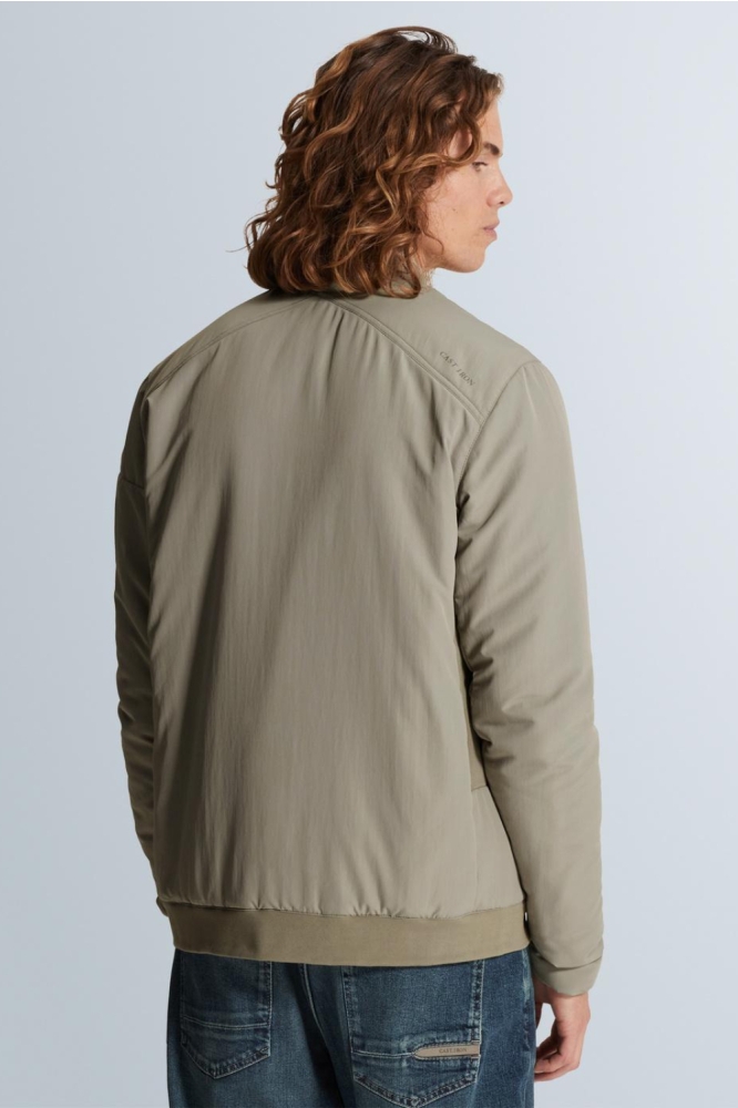 Cast Iron groene heren jas | Model achteraanzicht