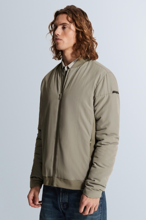 Cast Iron groene heren jas | Model zijaanzicht