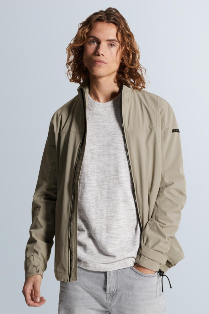 Cast Iron groene heren jas | Model vooraanzicht