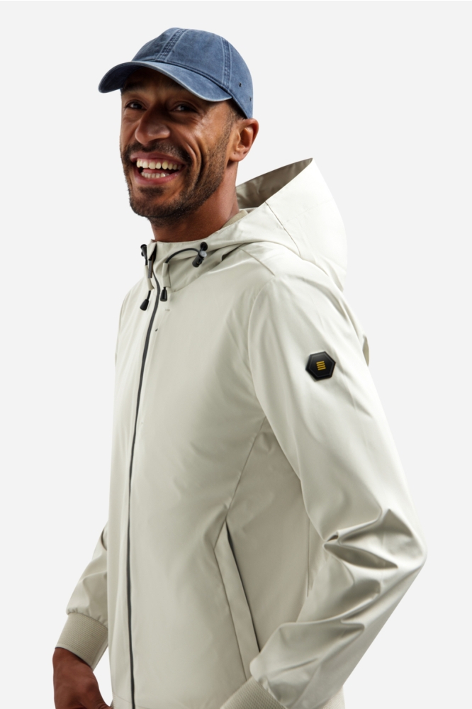 NO-EXCESS beige heren jas | Model zijaanzicht