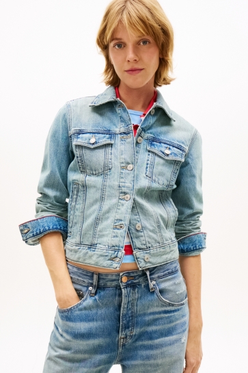 Tommy Jeans Jas CLASSIC TRUCKER EXT DW0DW22720 1AB DENIM LIGHT