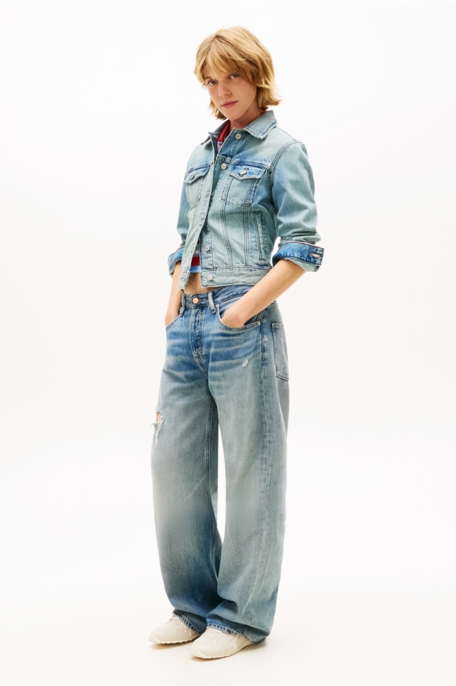 Tommy Jeans blauwe dames jas | Model