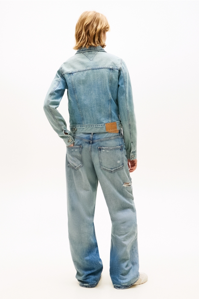 Tommy Jeans blauwe dames jas | Model