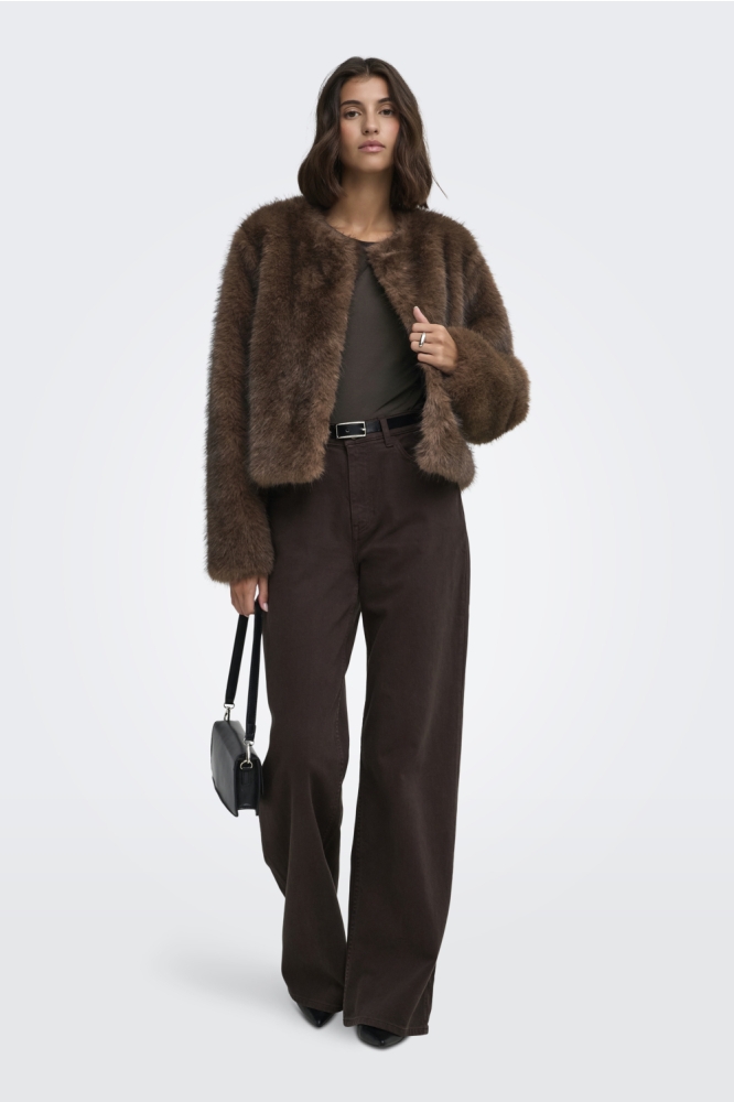Jacqueline de Yong bruine dames jas | Model