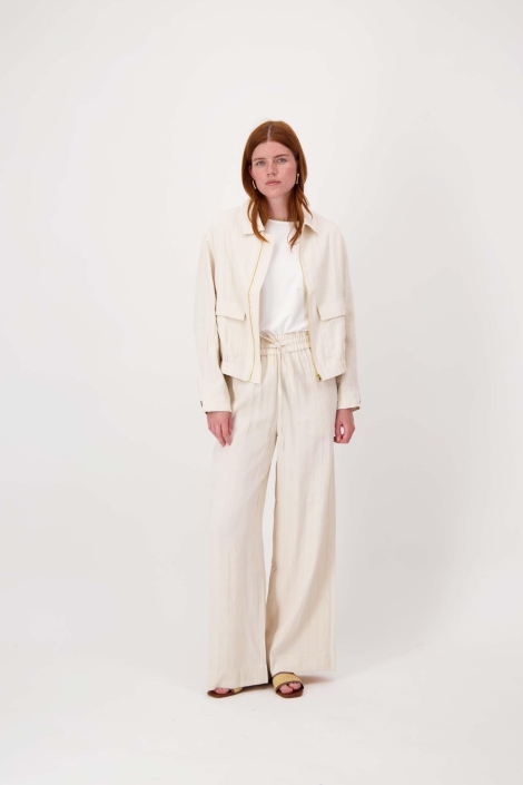 Zusss ecru dames blazer | Model