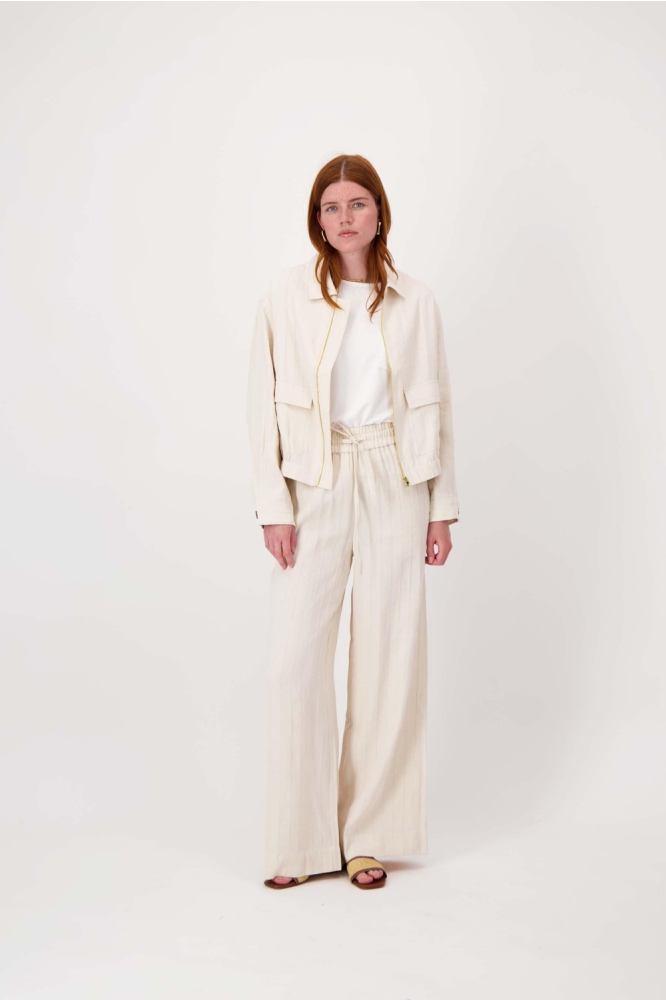 Zusss ecru dames blazer | Model