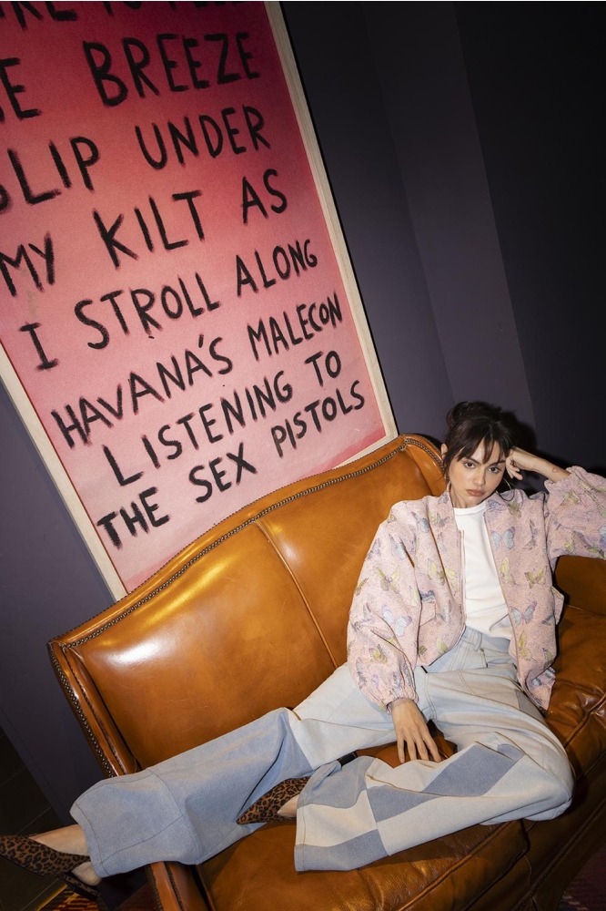 Studio Amaya roze dames jas | Sfeerbeeld, In situatie