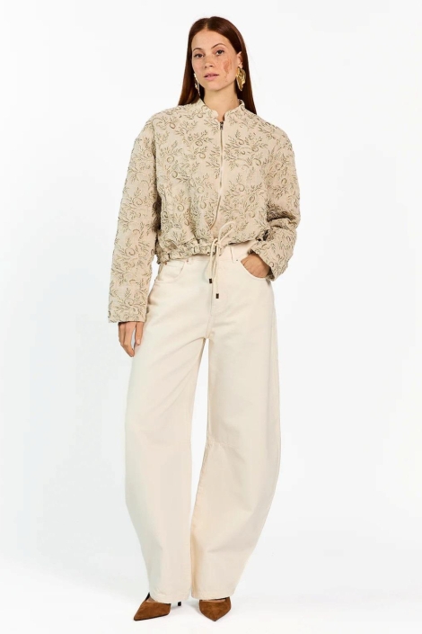 Aaiko ecru dames jas | Model