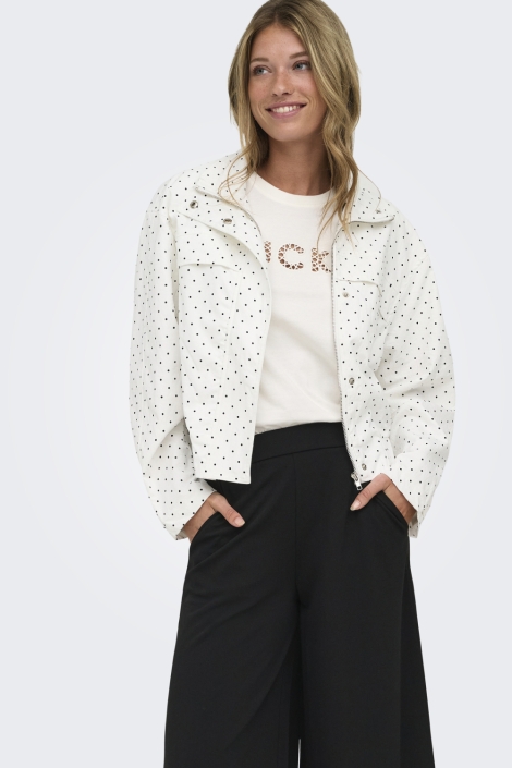 Jacqueline de Yong witte dames jas | Model vooraanzicht