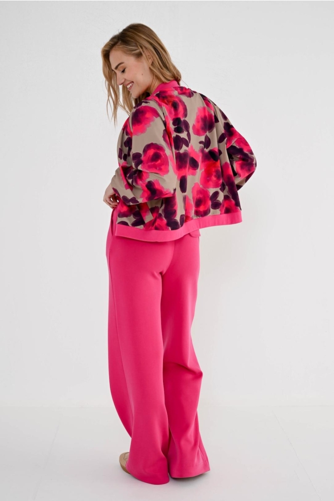 Maicazz multi color dames jas | Model achteraanzicht