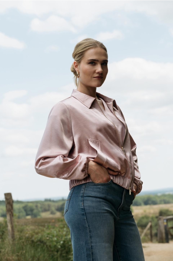 Maicazz roze dames jas | Sfeerbeeld, In situatie