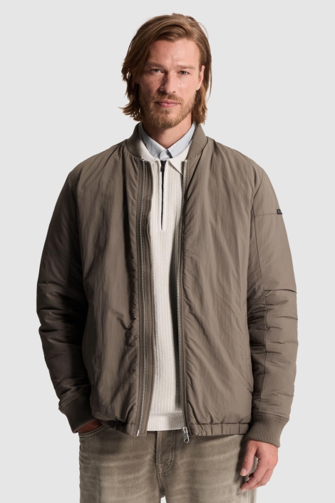Cast Iron taupe heren jas | Model vooraanzicht