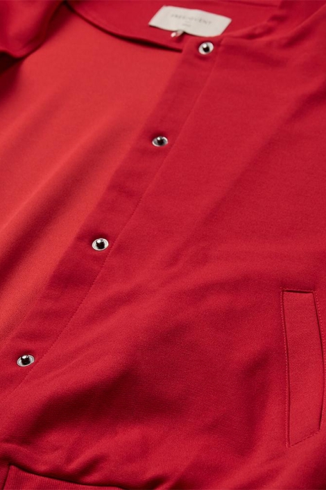 Freequent rode dames vest | Kleurstaal