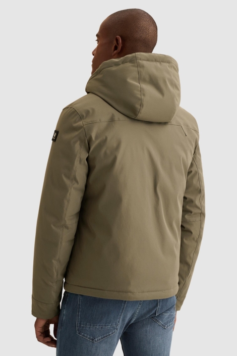 Vanguard groene heren jas | Model achteraanzicht