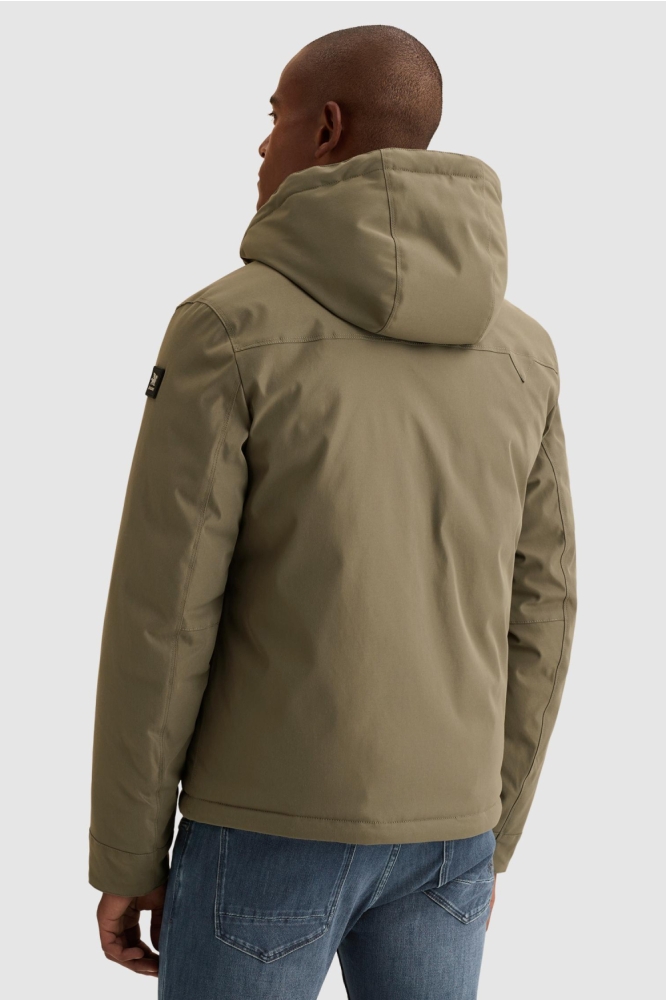 Vanguard groene heren jas | Model achteraanzicht